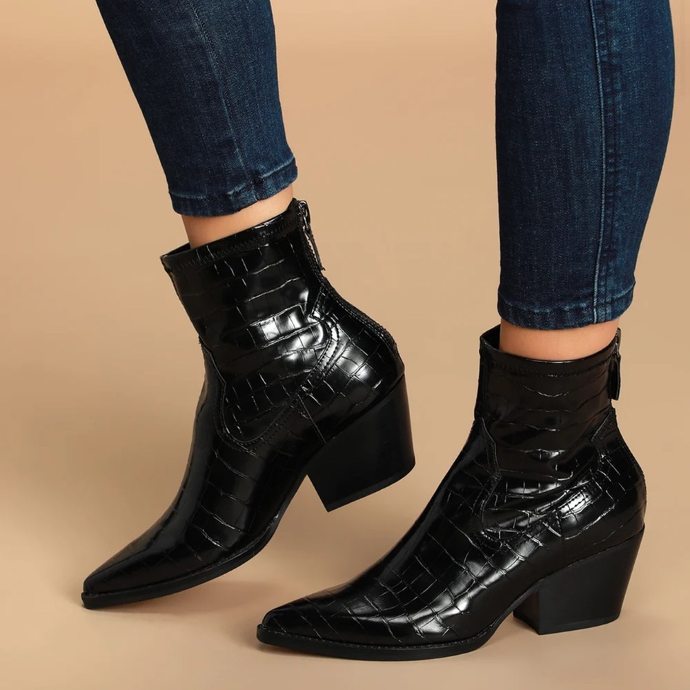 Shanta Noir Crocodile Embossed Pointed-Toe Booties